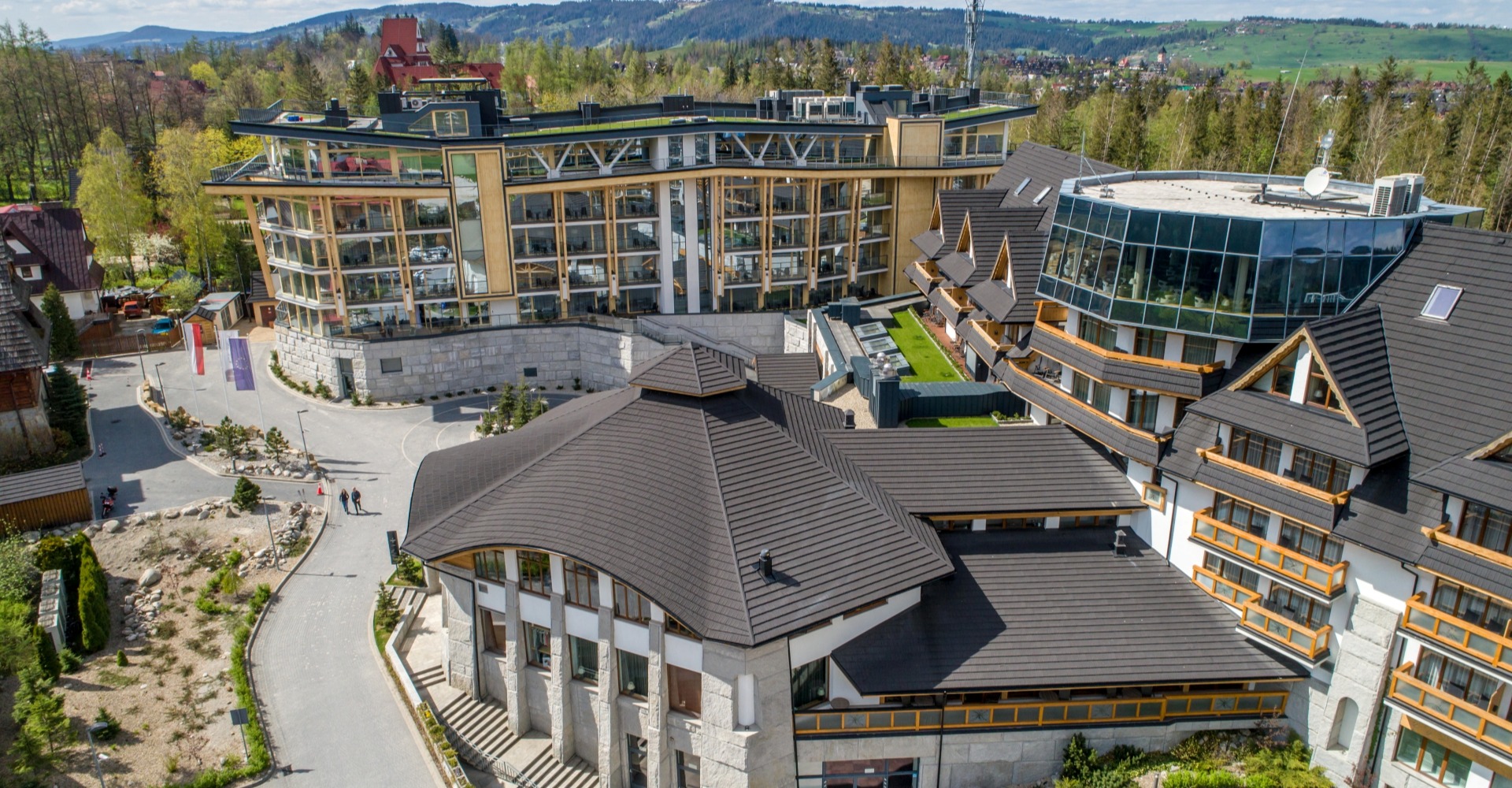 Nosalowy Park Hotel & Spa Zakopane — modern architecture with NABE SPA wellness centre