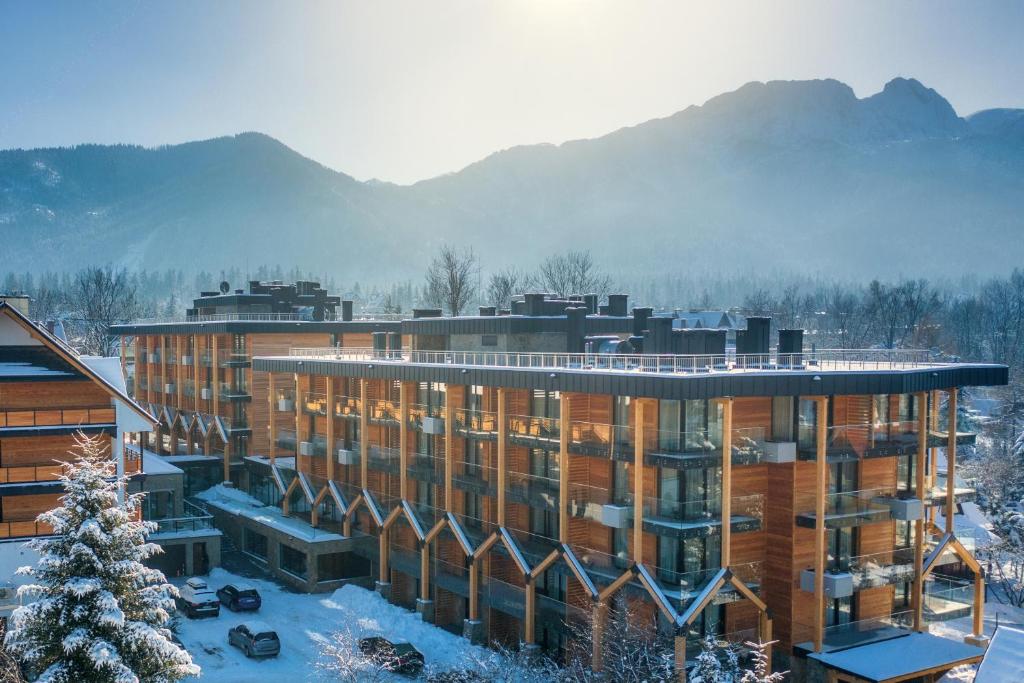 Bachleda Residence Zakopane — highland-style luxury hotel with private balconies
